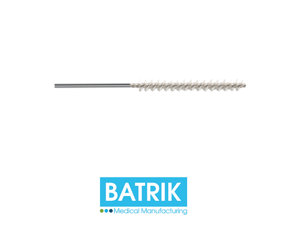 Cepillos Micro de Acero Inoxidable ARC™ para limpieza precisa de instrumentos médicos delicados.